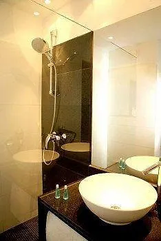 Motel One Stuttgart-Feuerbach 3*, Stuttgart Alemania