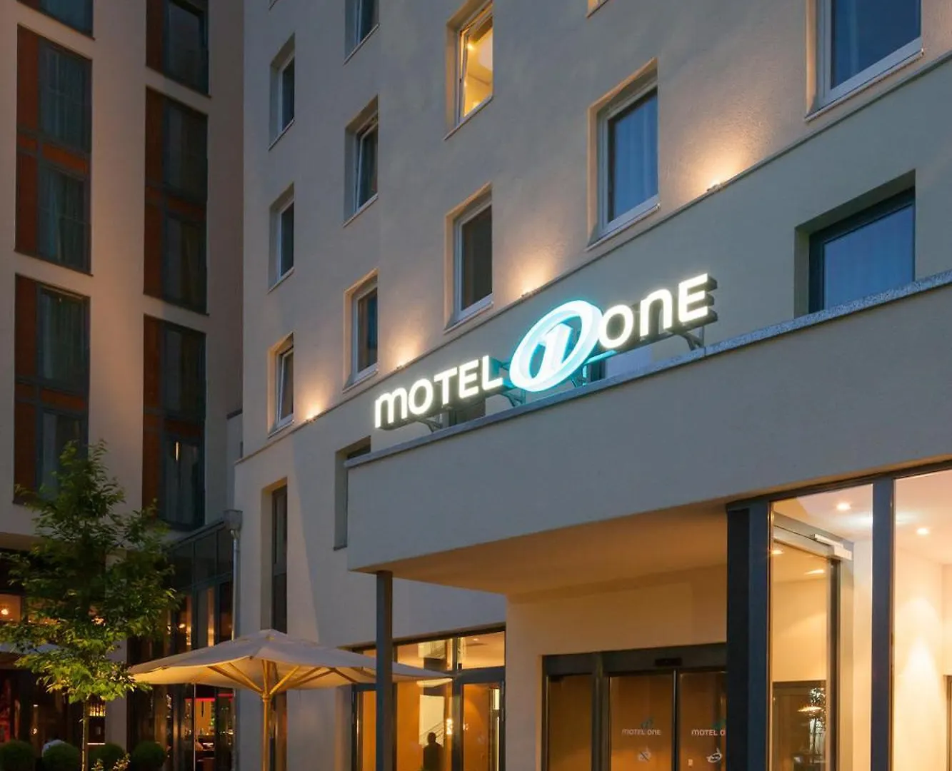Motel One Stuttgart-Feuerbach 3*, Stuttgart